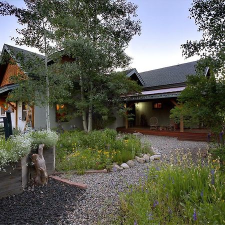 Mariposa Lodge Bed And Breakfast Steamboat Springs Exterior photo