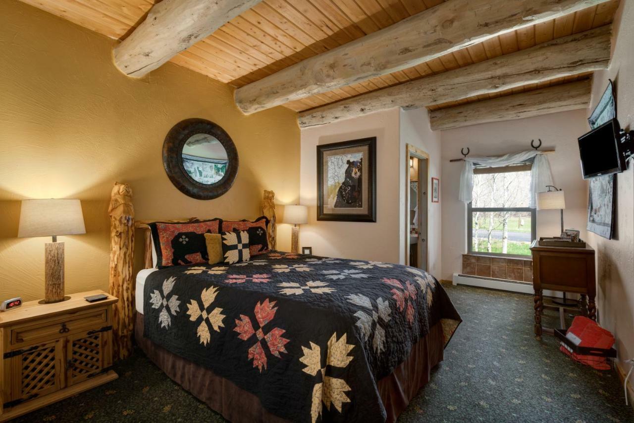 Mariposa Lodge Bed And Breakfast Steamboat Springs Exterior photo