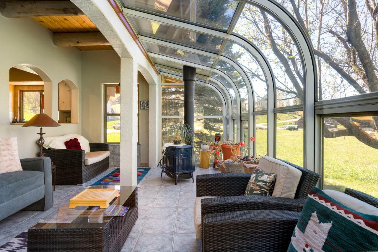 Mariposa Lodge Bed And Breakfast Steamboat Springs Exterior photo
